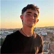 Estudiante del doble grado de Informática y Matemáticas  dispuesto a dar clases a todo tipo de edades y niveles